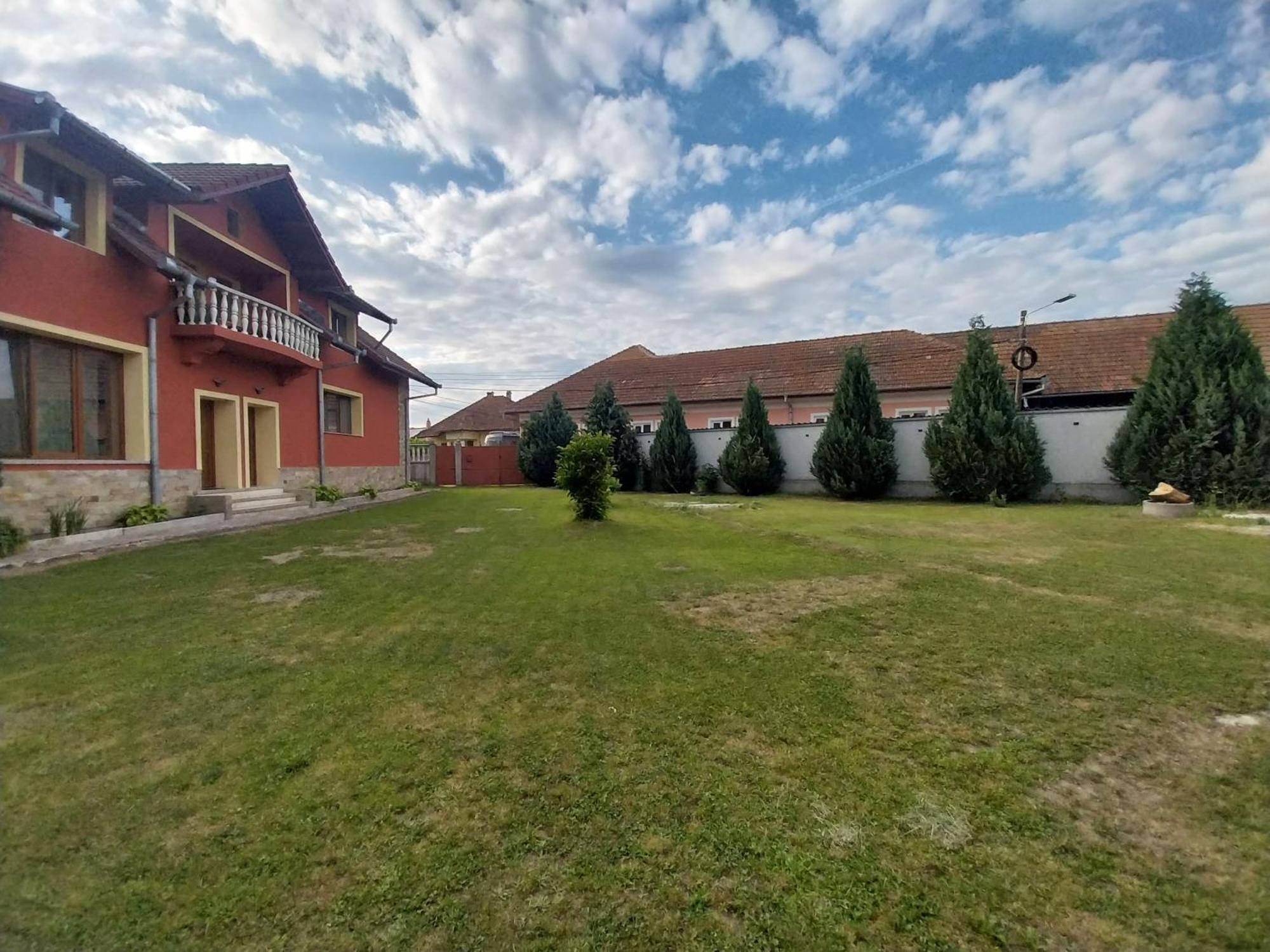 Serena House Cartisoara Exterior photo